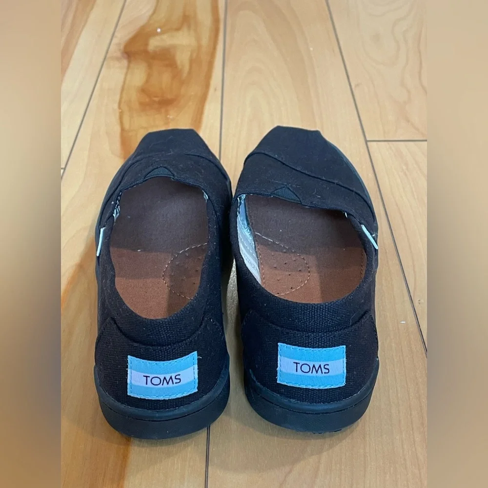 Toms canvas youth